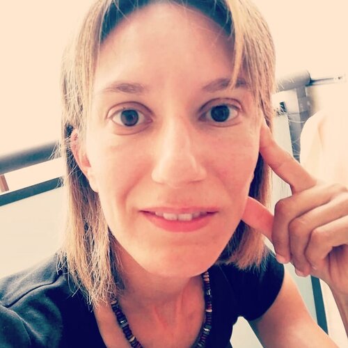 Volg Stephanie Tansini op Singulart