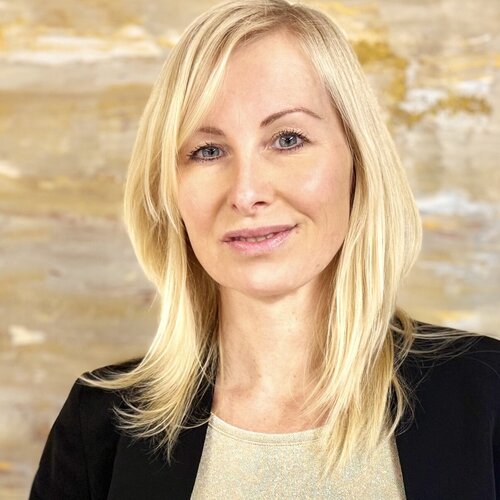Follow Maria Weigt on Singulart