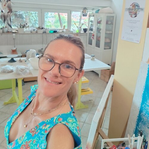 Volg Consuelo Palma op Singulart