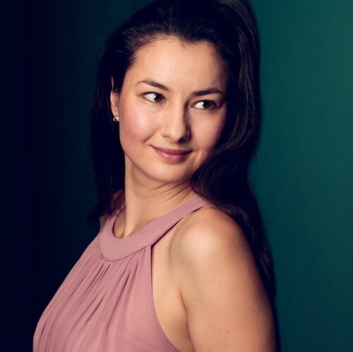 Volg Tatiana Frisch op Singulart