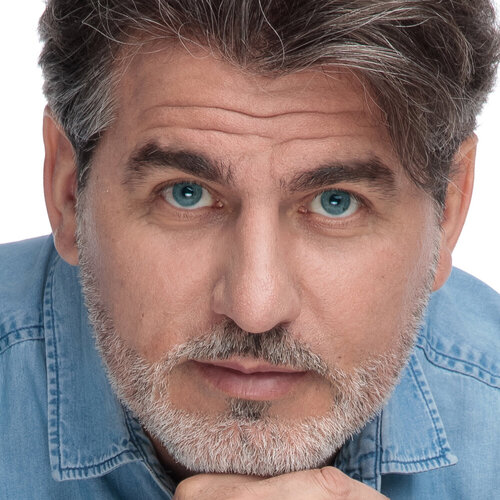 Follow Predună Cristinel on Singulart