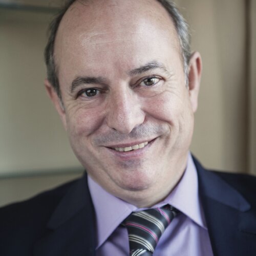 Segui Frutos Maria su Singulart