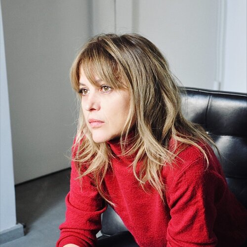 Volg Pilar Saltini op Singulart