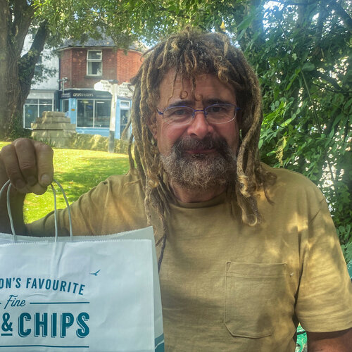 Follow Raindog on Singulart