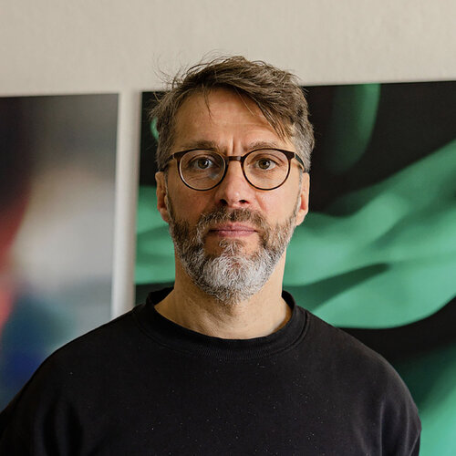 Volg Kirill Chudinskiy op Singulart