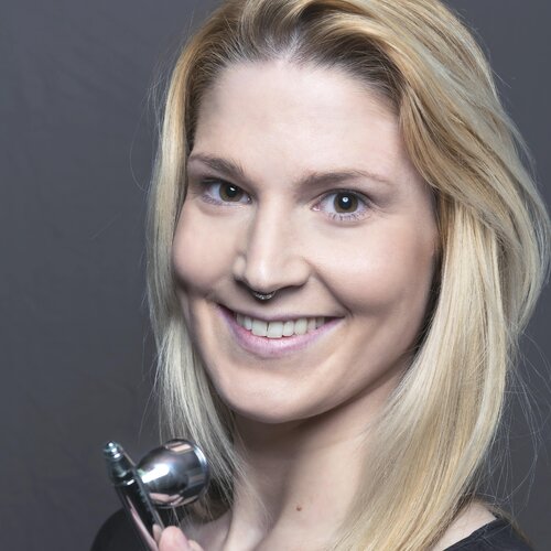 Volg Caroline Hufnagel op Singulart