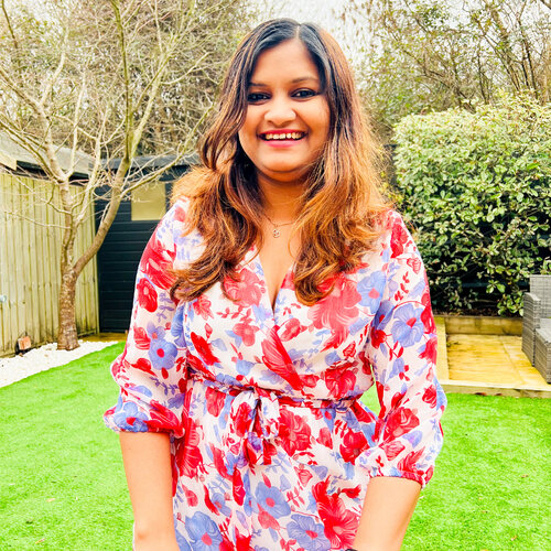 Folgen Sie Geethu Chandramohan auf Singulart