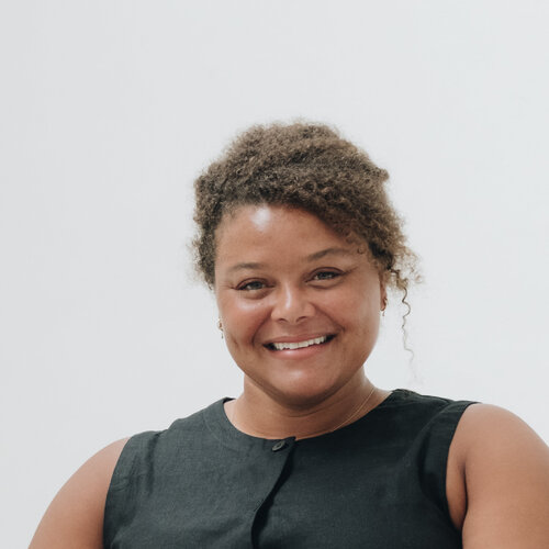 Volg Roxanne Louise Pinto Hjorth op Singulart