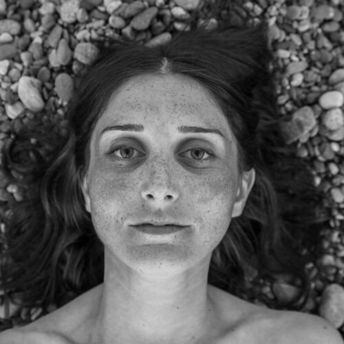 Volg Satenik Ghulijanyan op Singulart