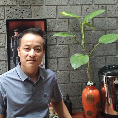 Volg Mai Xuan Phuc op Singulart