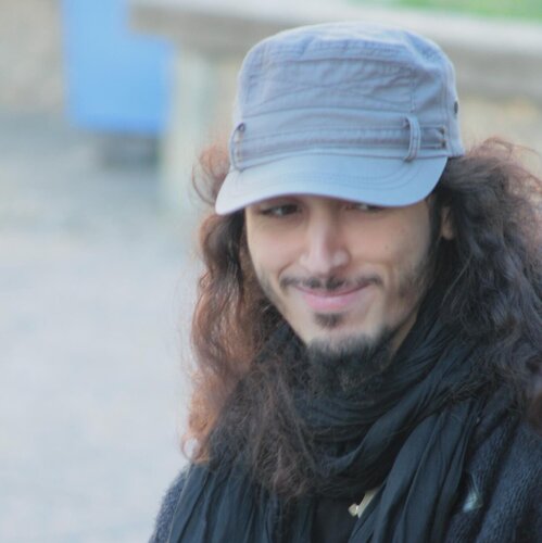 Suivez Younes SARI sur Singulart