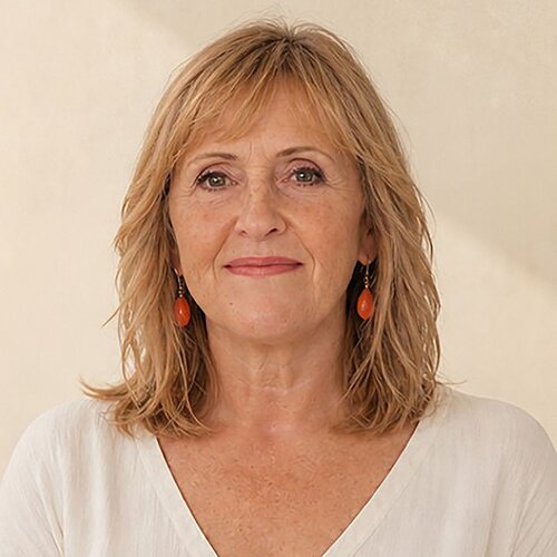 Follow Alison Adams on Singulart