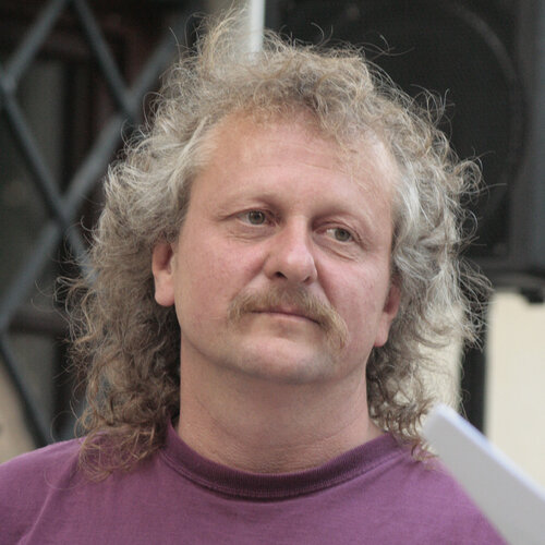 Volg Andres Klimbacher op Singulart