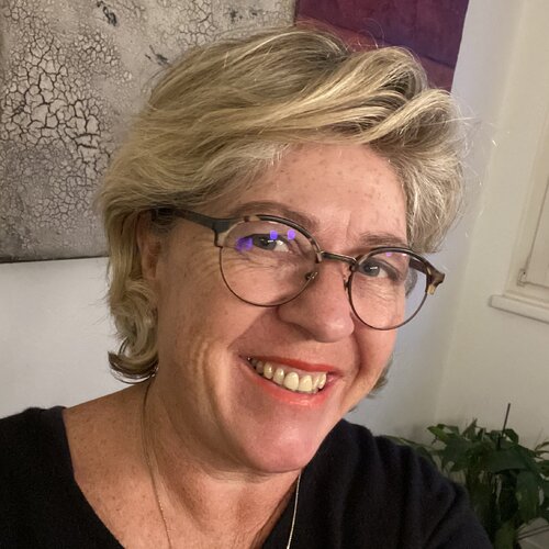 Volg Gaby Schönherr Müller op Singulart