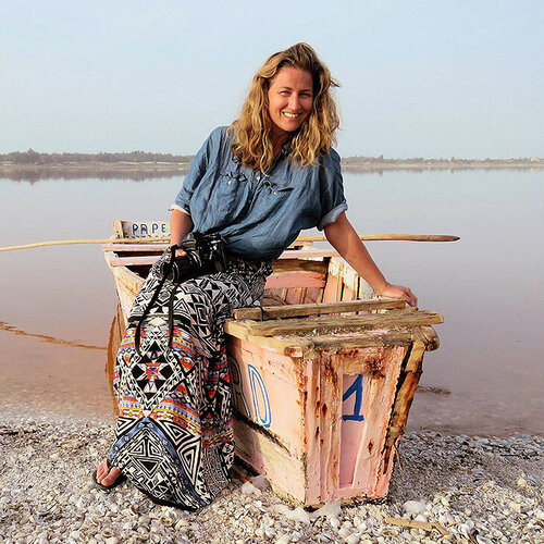 Volg Brigitte Theriault op Singulart