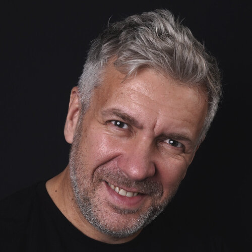 Segui Micjan su Singulart