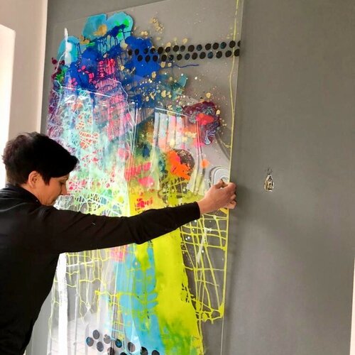 Volg Marion Doxie Delaubell op Singulart