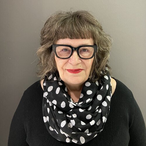 Segui Ruth Bucher su Singulart