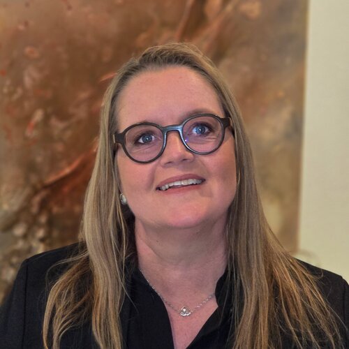 Volg Sabine Reinacher op Singulart