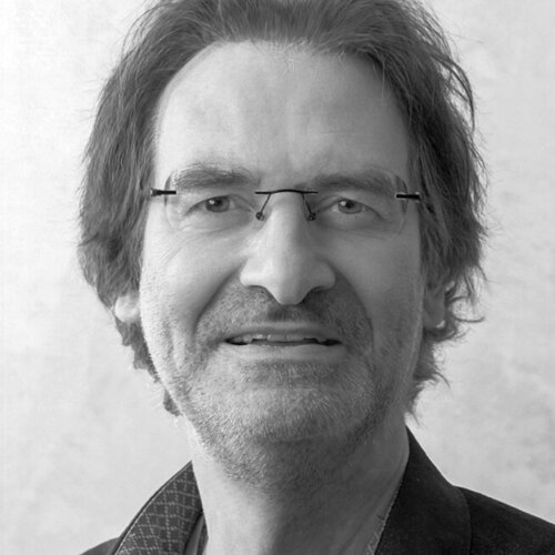 Volg Chris Kister op Singulart
