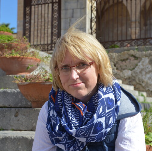 Segui Ursula Stüwe-Schmitz su Singulart