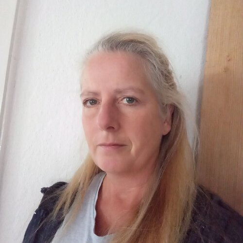 Volg Birgit van der Gang op Singulart
