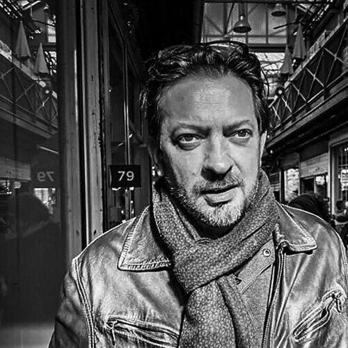 Segui Reyolenjoy su Singulart