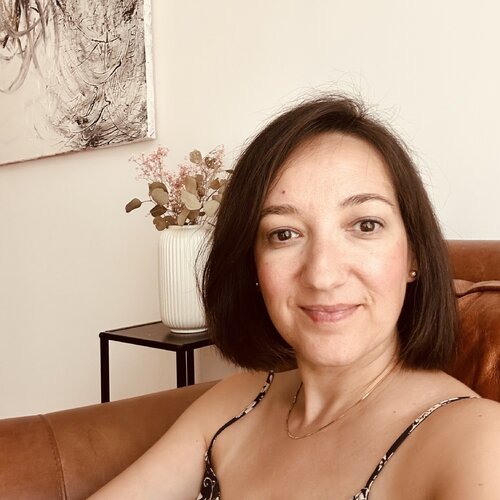 Folgen Sie Andreea Scintea auf Singulart