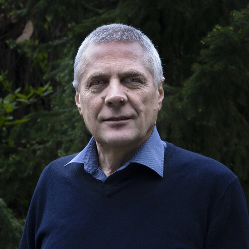 Volg Sigitas Baltramaitis op Singulart