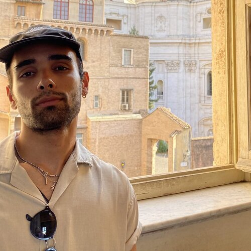 Follow Adriano Scarano on Singulart