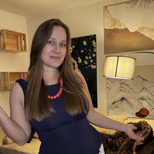 Volg Lisa Auer op Singulart