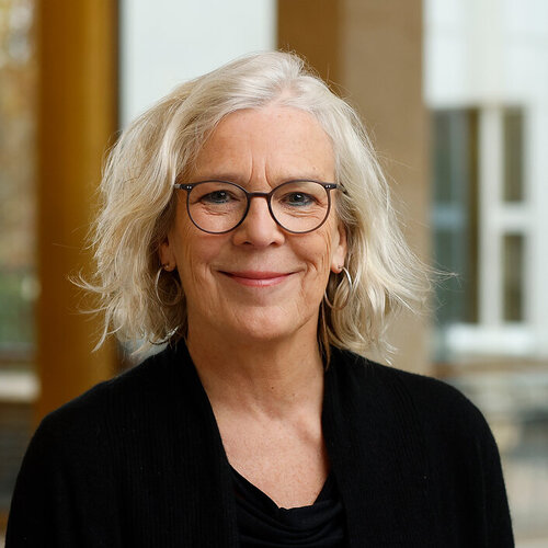 Follow Katrin Dillmann on Singulart
