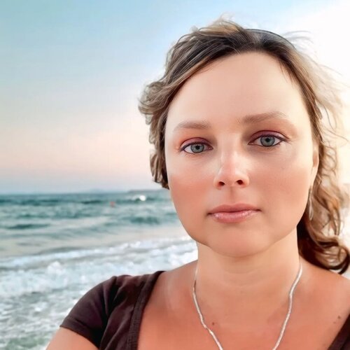 Volg Olga Milova op Singulart