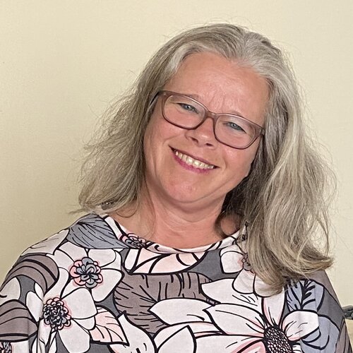 Volg Marion Bartel op Singulart