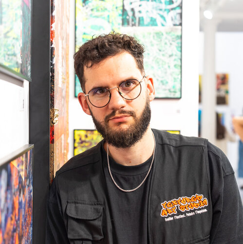 Sigue a Textured en Singulart