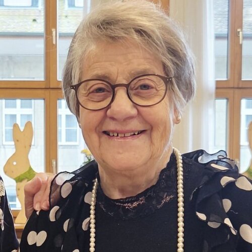 Volg Ursula Müri op Singulart