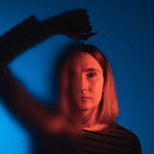 Segui Dariia Tsenzeria su Singulart