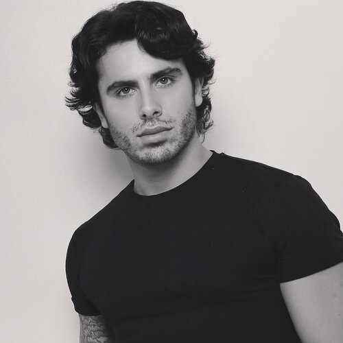 Volg Florentino Filangi op Singulart