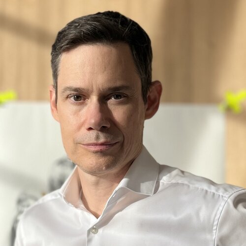 Follow Patrick Reischel on Singulart