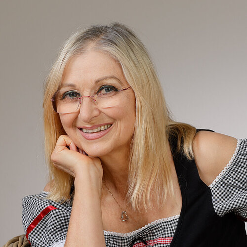 Segui Gudrun Dapont su Singulart