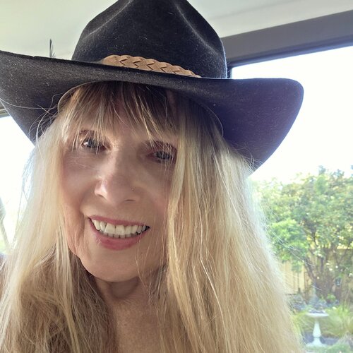 Suivez Barbara Laszuk sur Singulart