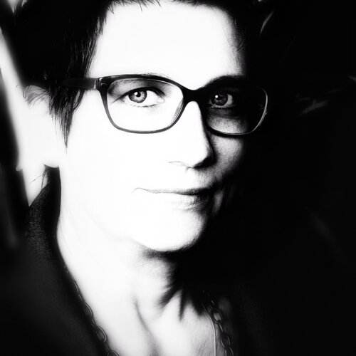 Folgen Sie Claudia Litschauer auf Singulart