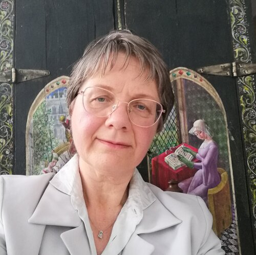 Sigue a Aleksandra Mears en Singulart