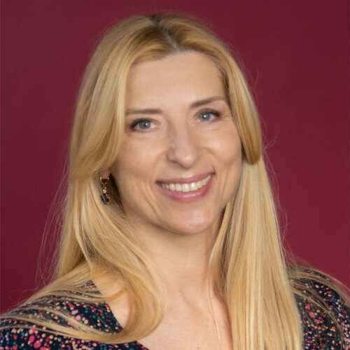 Follow Laura Miskinyte on Singulart