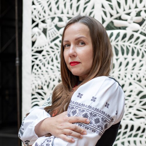 Sigue a Olya Tkachenko en Singulart