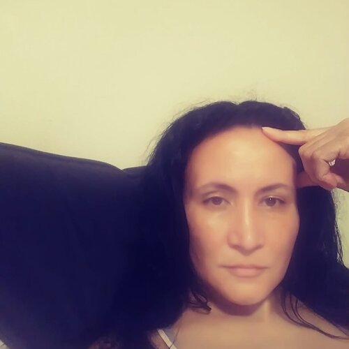Volg Denise Estelle Brown op Singulart