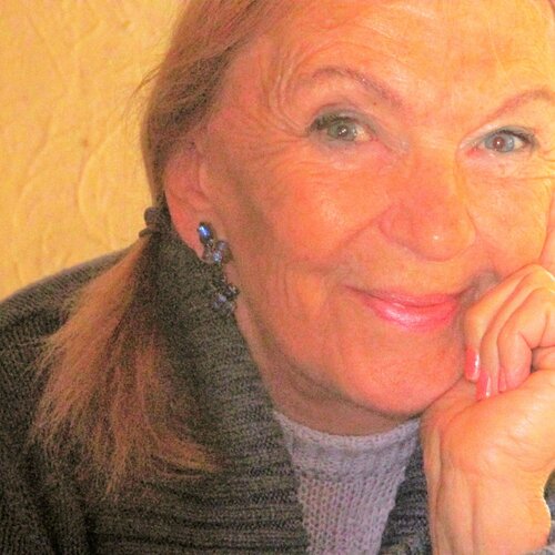 Volg Ksenia Milicevic op Singulart