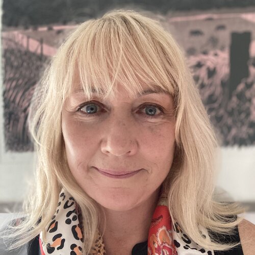 Volg Jenny Shorter op Singulart