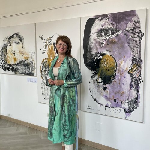 Follow Alisa Teletovic on Singulart