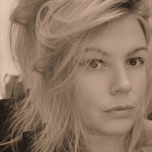 Follow So Moon (Sophie) Müller on Singulart